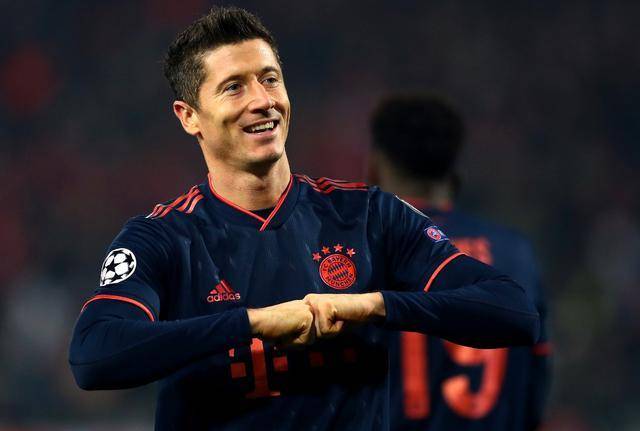 多特蒙德轻取曼城,莱万梅开二度亚洲杯 多特蒙德轻取曼城,莱万梅开二度亚洲杯