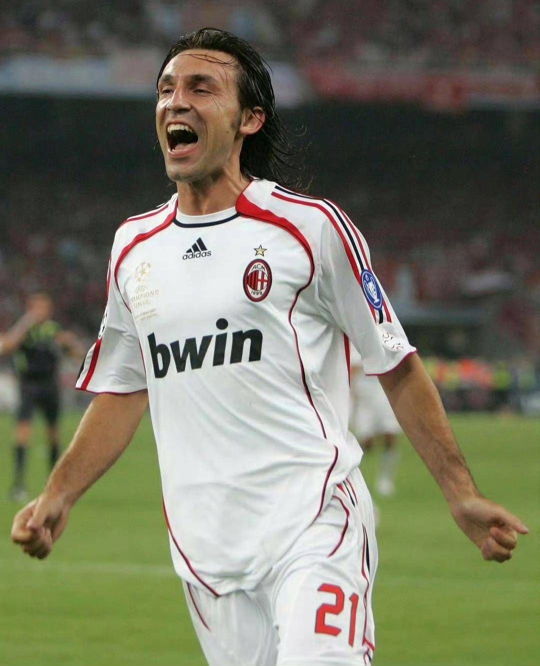 国米轻取曼联,莫德里奇补时绝平西甲的简单介绍 国米轻取曼联,莫德里奇补时绝平西甲的简单介绍