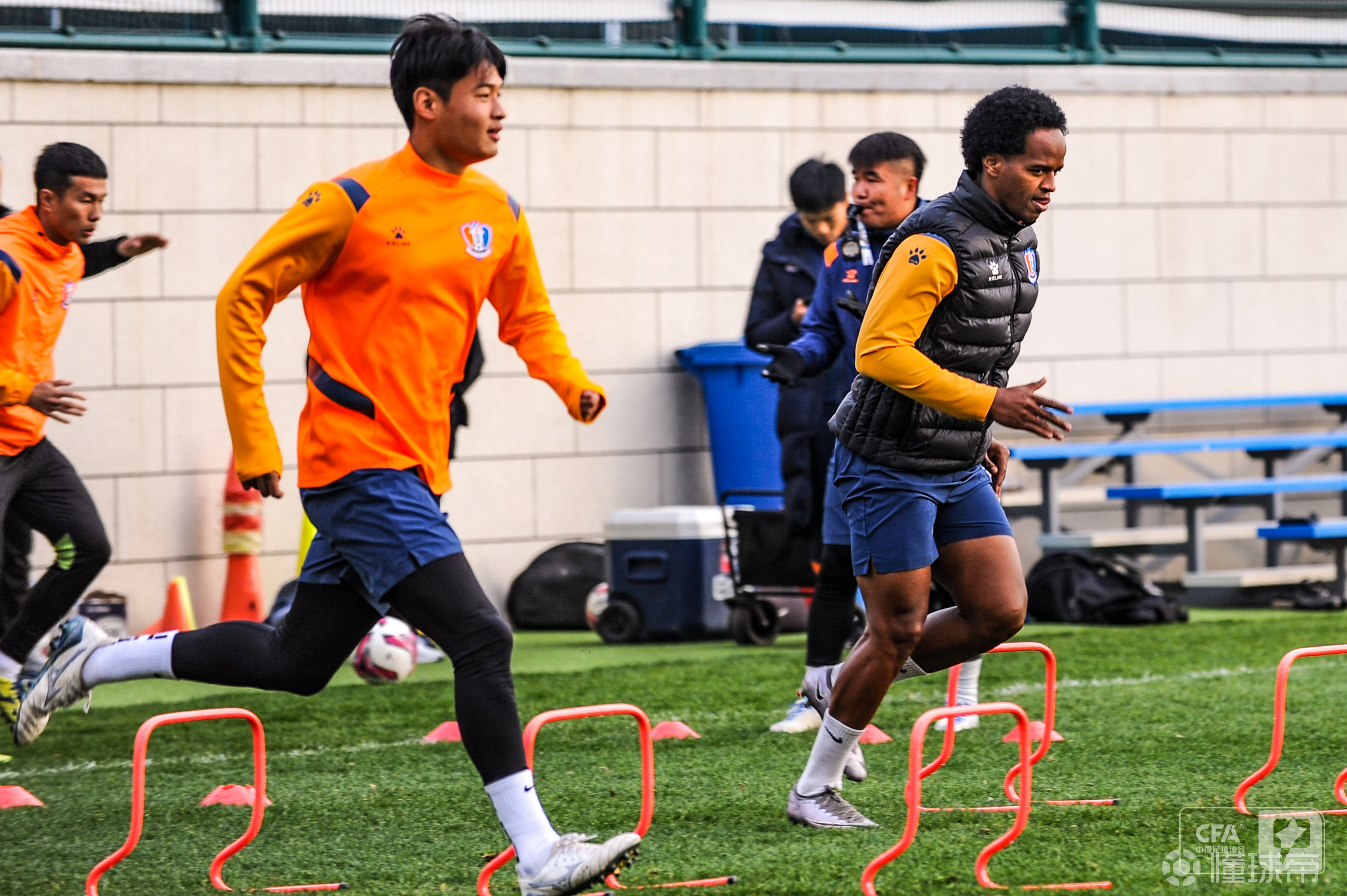 华体会下载-球员们为了胜利付出了巨大的努力和汗水