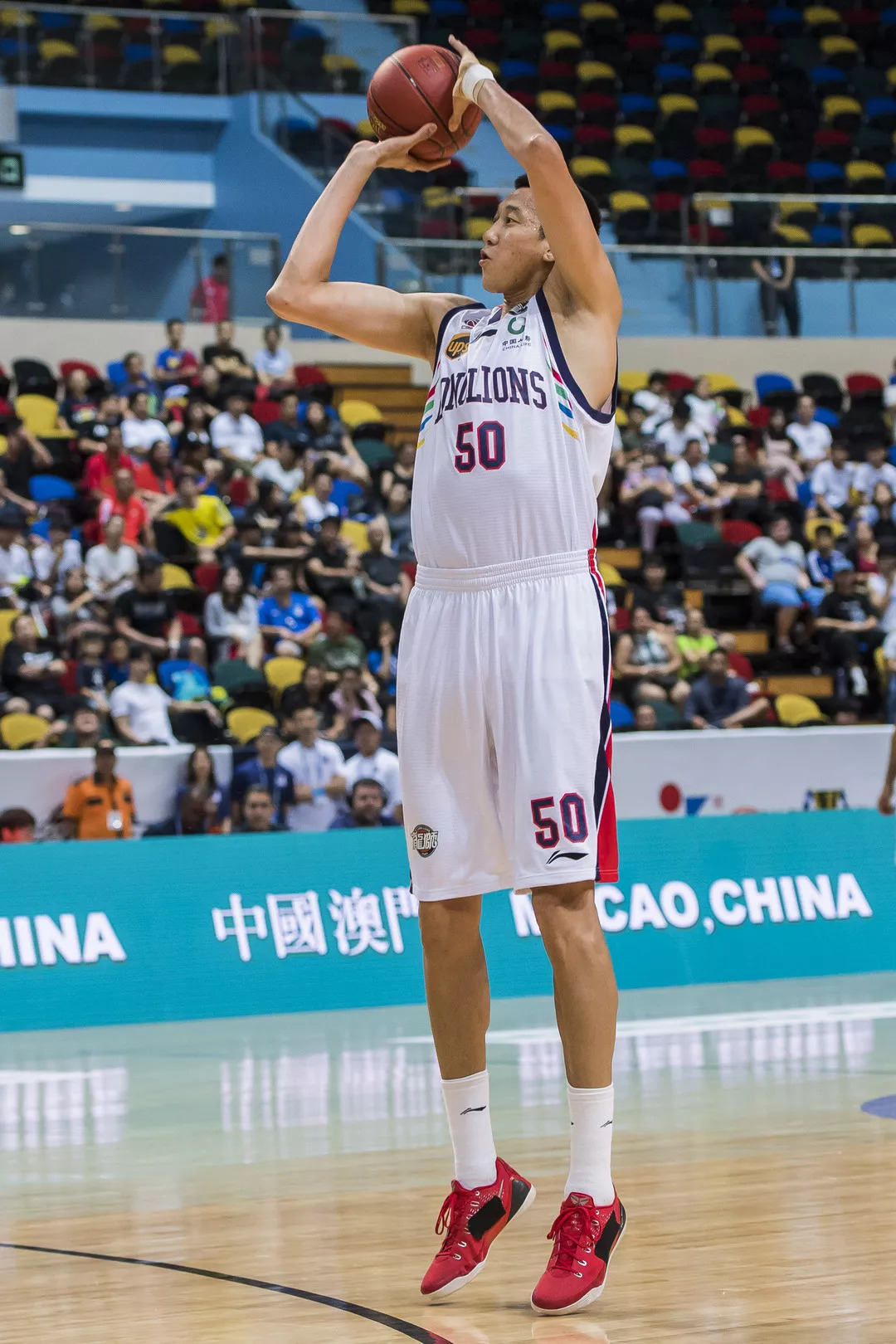 华体会登陆-阵容齐整，球队实力雄厚，一路胜券在握