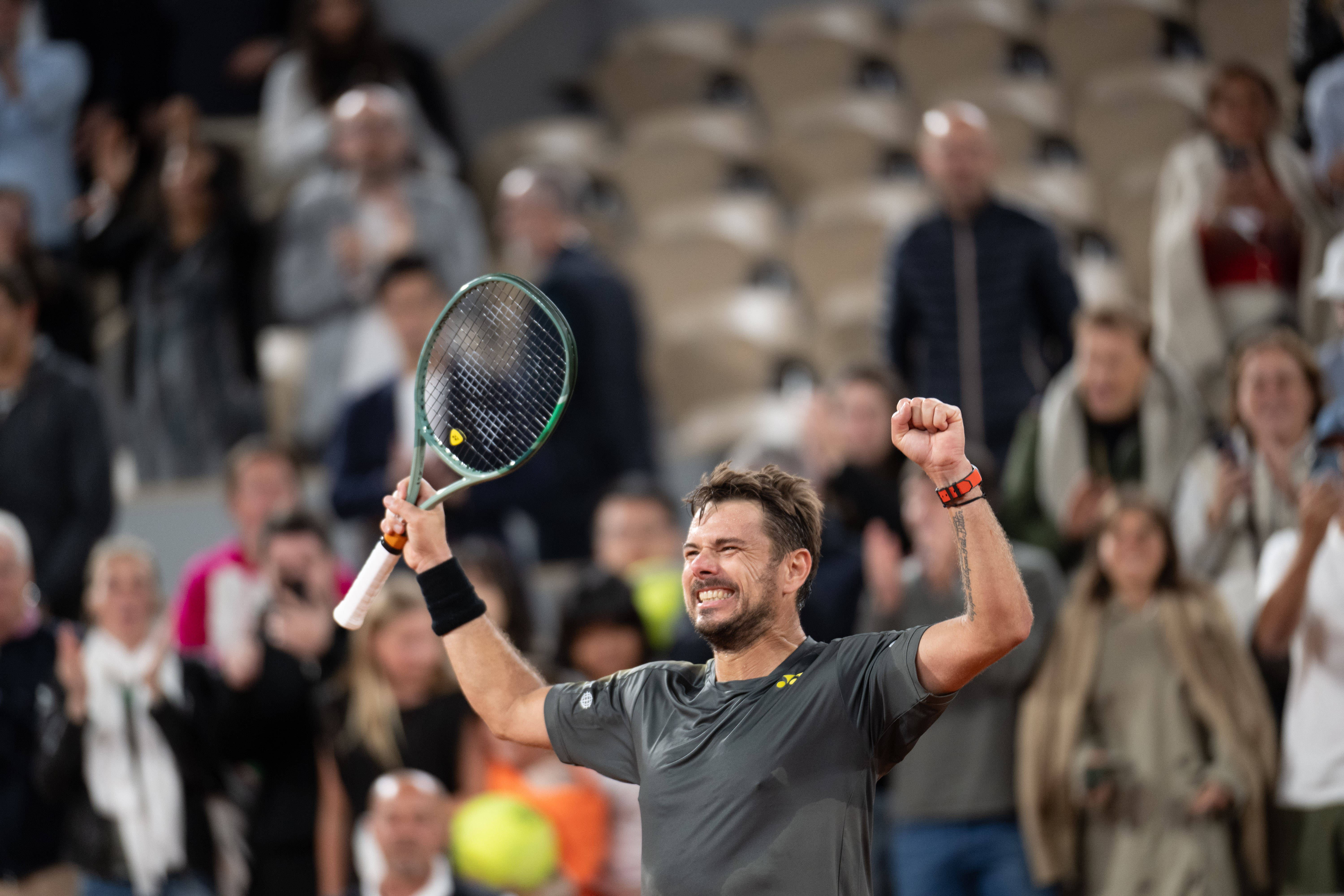 意大利网球队力克欧洲网球队，瓦林卡绝境逆转